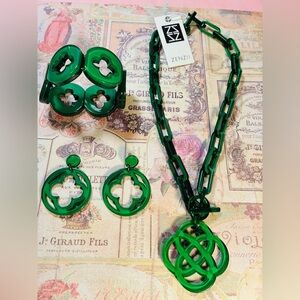Zenzii Clover Design Jewelry Set in Emerald Green NWT